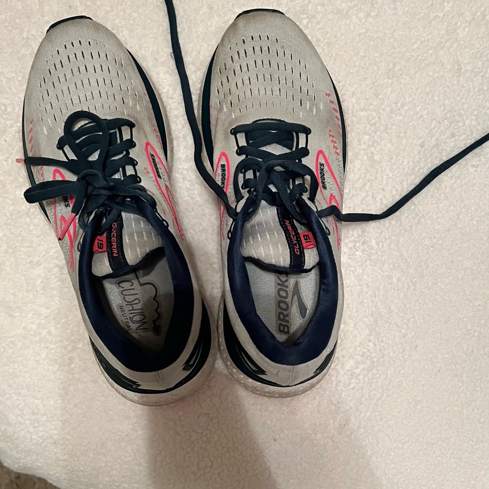 Brooks Glycerin Size 9